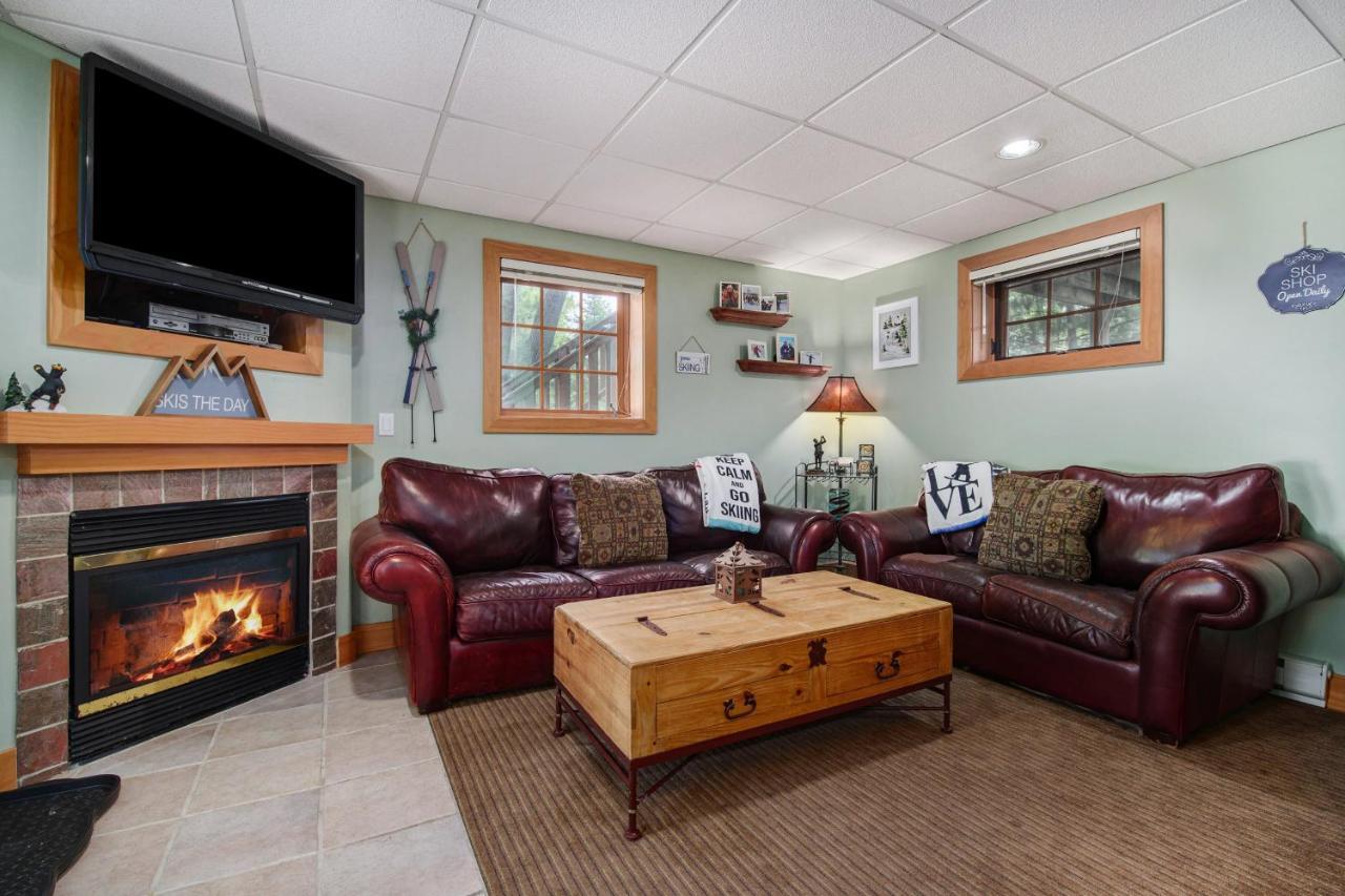 Boyne Mountain Getaway, Unit B Aparthotel Boyne Falls Exterior photo